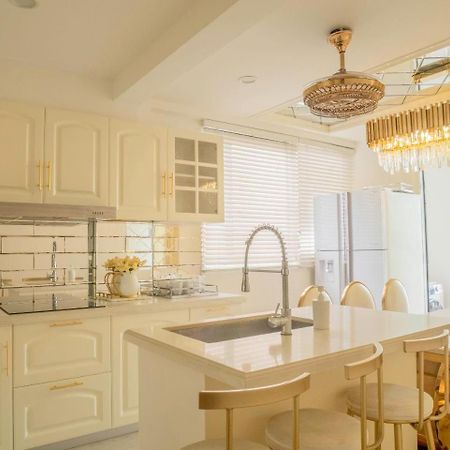 Beachfront Seaview Apartment มาเล ภายนอก รูปภาพ