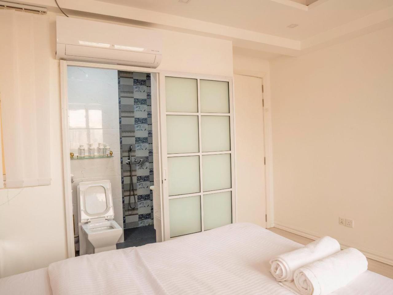 Beachfront Seaview Apartment มาเล ภายนอก รูปภาพ